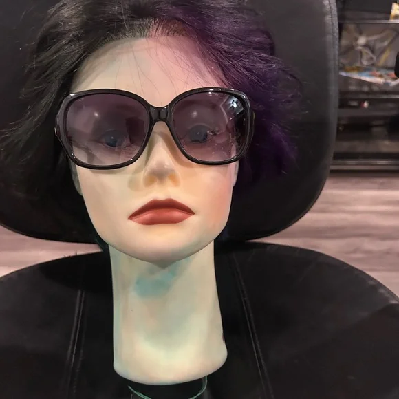 Simply Vera Vera Wang Black Oversized Women's Sunglasses - Picture 7 of 10